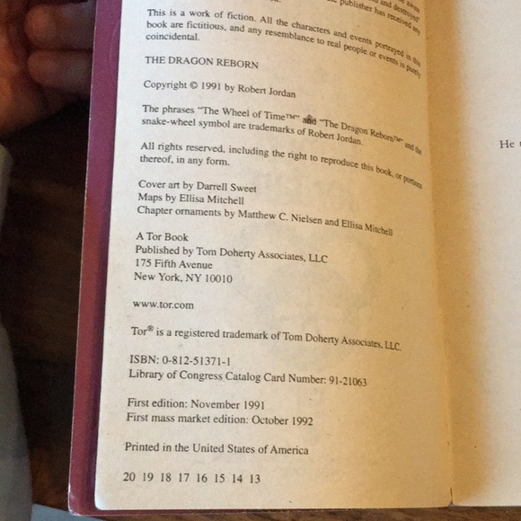 Robert Jordan (Lot of 5) WHEEL OF TIME used books TOR paperbacks # 1, 2, 3, 4, 7 - Picture 10 of 13